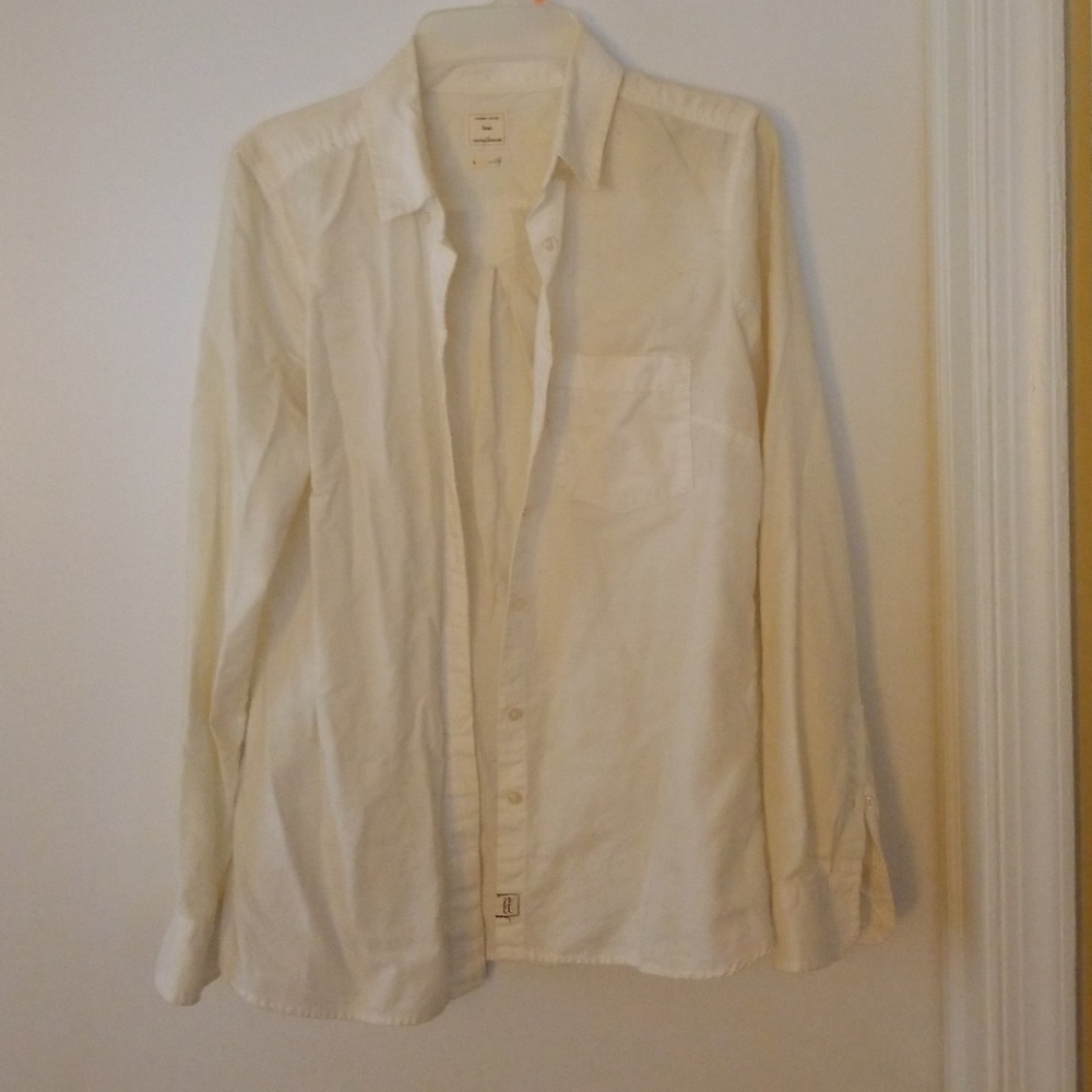 GAP summer boyfriend linen button down med